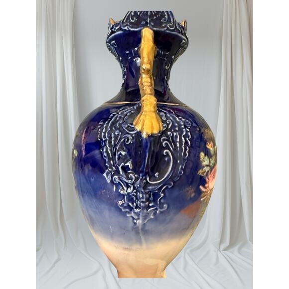 Antique Cobalt Blue Hand-Painted Floral Urn Vase, Gold Gilt Handles, 1890-1920 - Picture 7 of 10